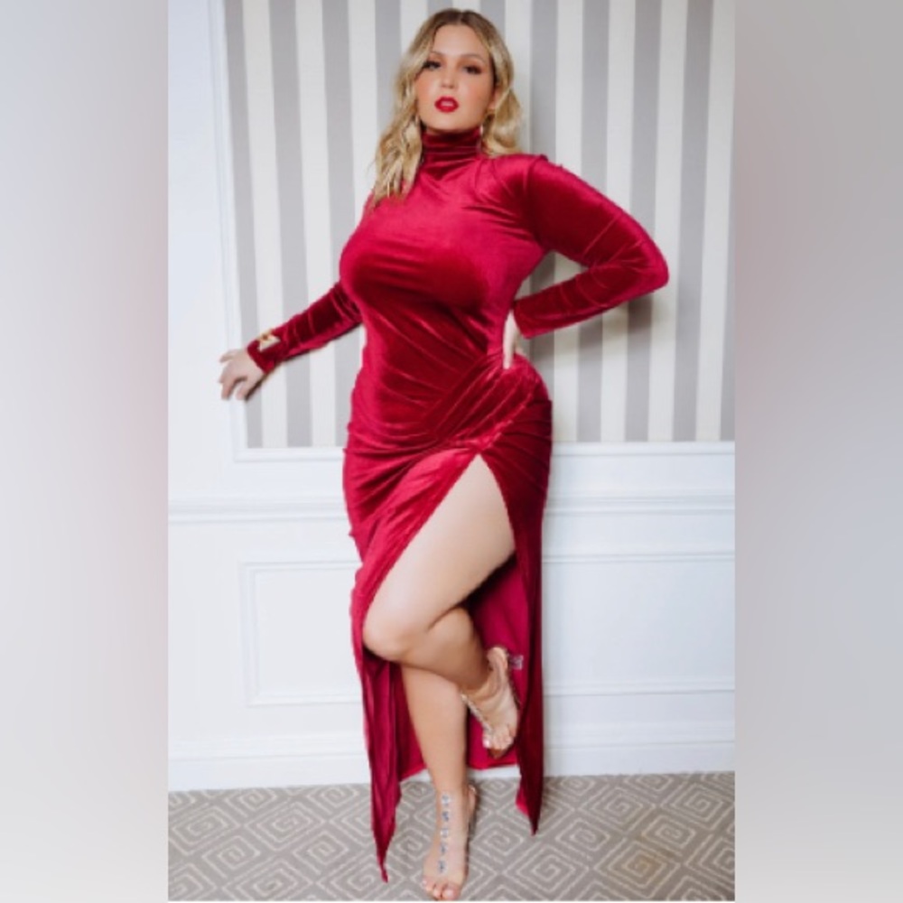 Taking My Time Long Sleeve Ruched Slit Velvet Maxi Dress 2X / Burgundy